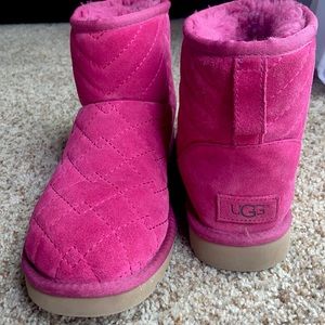 Pink uggs